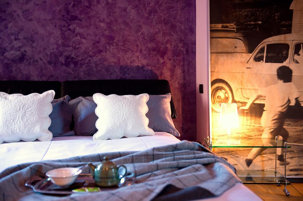 Casa Rossa - Bymyhomeincomo チェルノッビオ 部屋 写真