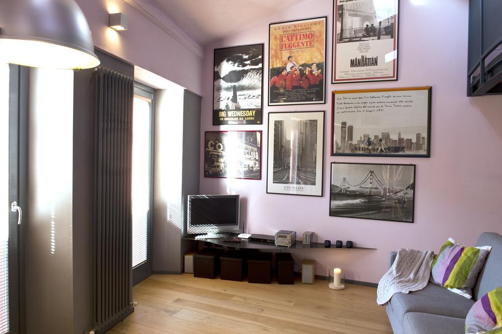 Casa Rossa - Bymyhomeincomo チェルノッビオ 部屋 写真